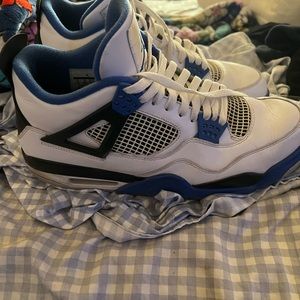 Jordan 4 Motor Sport retro